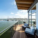 Schwimmende Haeuser Im Baltic Sea 5*