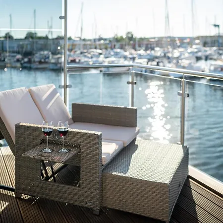 Semesteranläggning (resort) Schwimmende Haeuser Im Baltic Sea