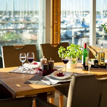 Schwimmende Haeuser Im Baltic Sea 5*