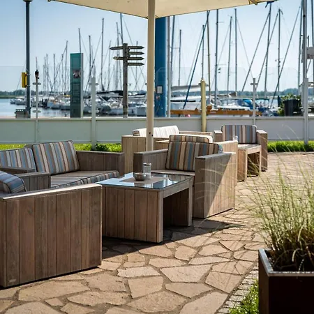 度假村 Schwimmende Haeuser Im Baltic Sea Kröslin