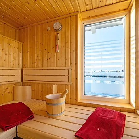 Semesteranläggning (resort) Schwimmende Haeuser Im Baltic Sea 5*
