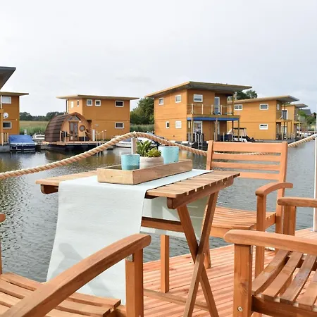 Schwimmende Häuser Im Baltic Sea Resort Kröslin
