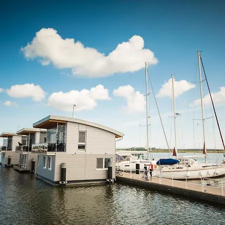 Schwimmende Haeuser Im Baltic Sea 度假村