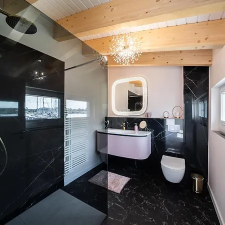 Schwimmende Haeuser Im Baltic Sea 度假村