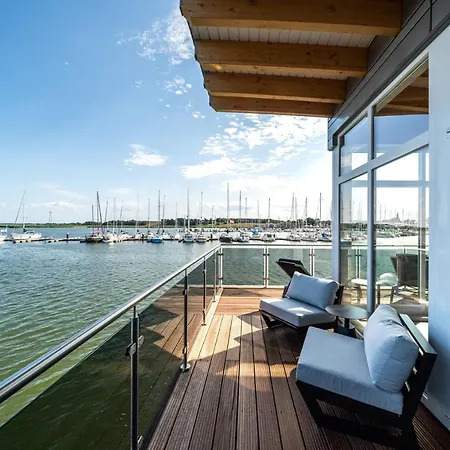 Schwimmende Haeuser Im Baltic Sea 5*