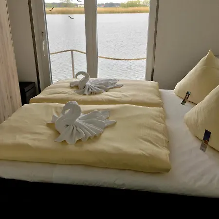 度假村 Schwimmende Haeuser Im Baltic Sea Kröslin