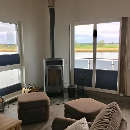 Schwimmende Haeuser Im Baltic Sea Kröslin