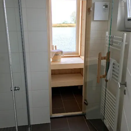 度假村 Schwimmende Haeuser Im Baltic Sea 5*