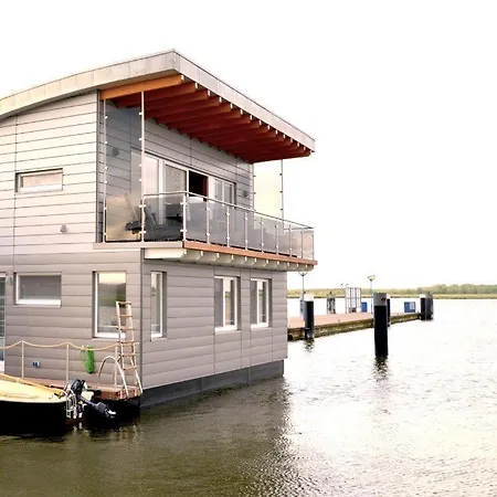 Schwimmende Haeuser Im Baltic Sea 5* Kroslin