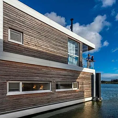 Schwimmende Haeuser Im Baltic Sea Feriested Kröslin