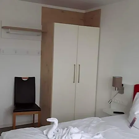Rezort Schwimmende Haeuser Im Baltic Sea 5*