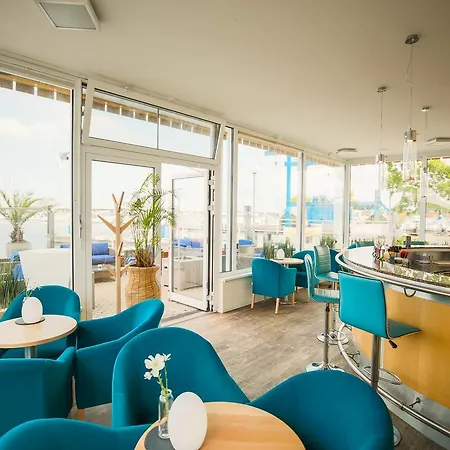 Schwimmende Haeuser Im Baltic Sea 度假村 Kröslin