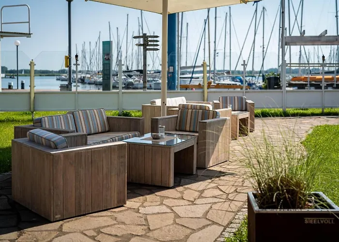 Station touristique Schwimmende Haeuser Im Baltic Sea Kröslin