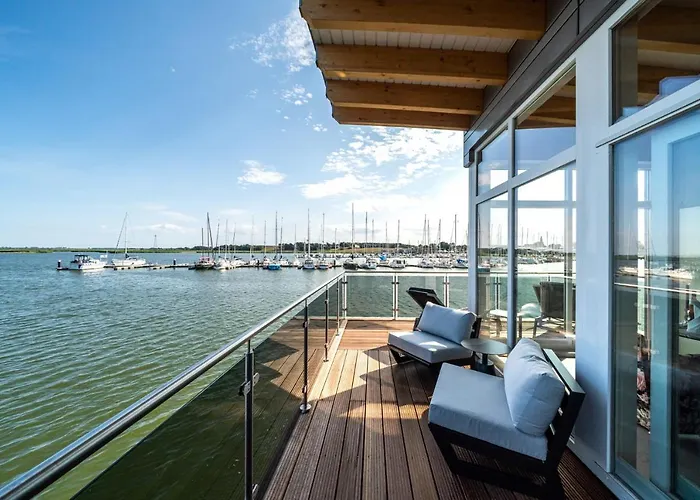 Schwimmende Haeuser Im Baltic Sea 5*