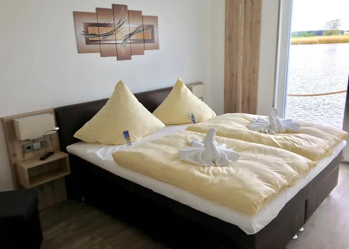 Schwimmende Haeuser Im Baltic Sea Resort Kroslin