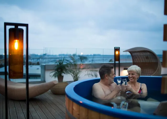 Station touristique Schwimmende Haeuser Im Baltic Sea Kröslin